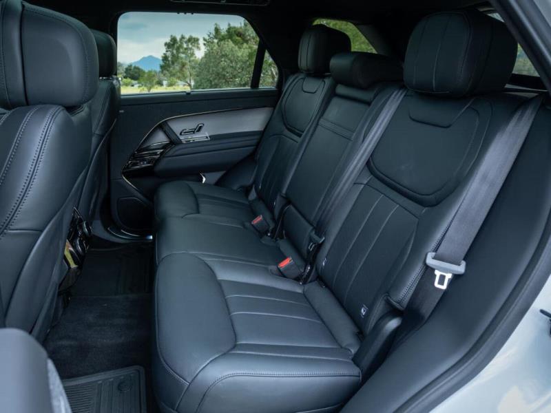 2026 Land Rover Range Rover Sport Autobiography — image 11