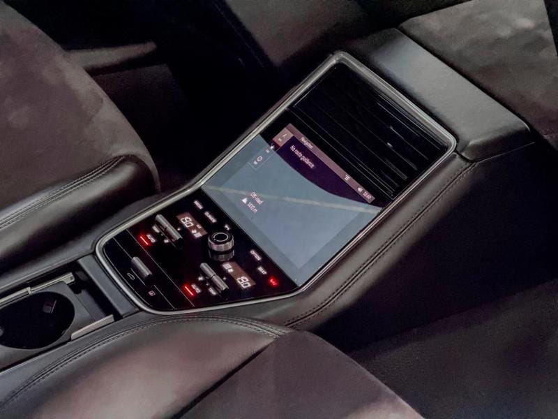 2019 Porsche Panamera — image 19