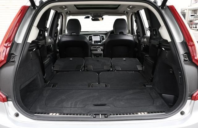 2023 Volvo XC90 B5 — image 14