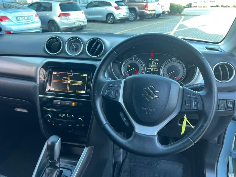 2019 Suzuki Vitara — image 6