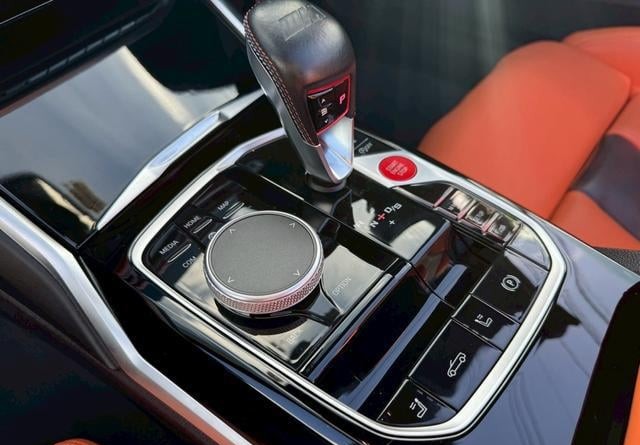 2022 BMW M4 Competition — image 7