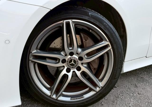 2019 Mercedes-Benz E300 — image 5
