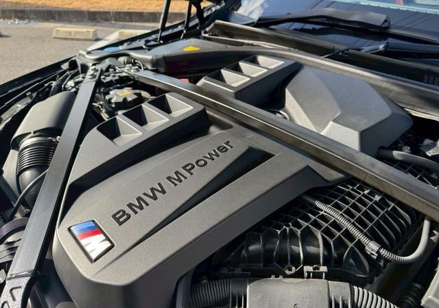 2022 BMW M4 Competition — image 4